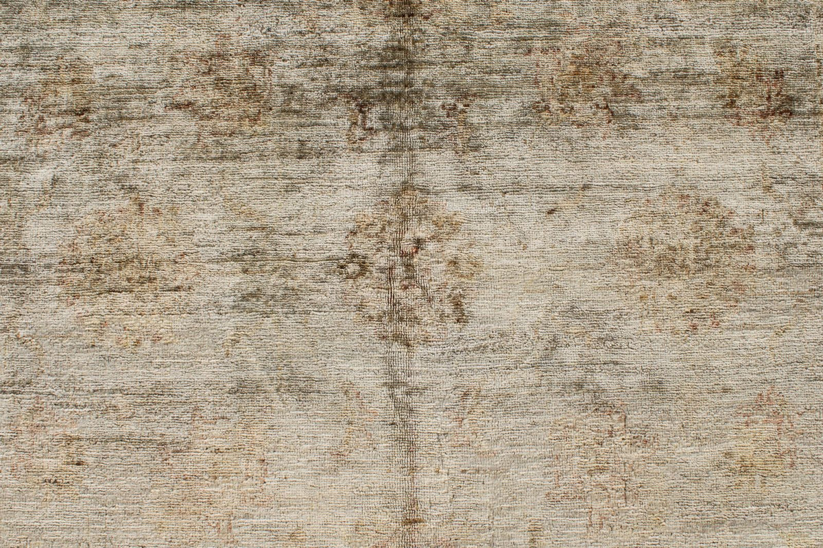 5x7 Gray and Brown Persian Rug