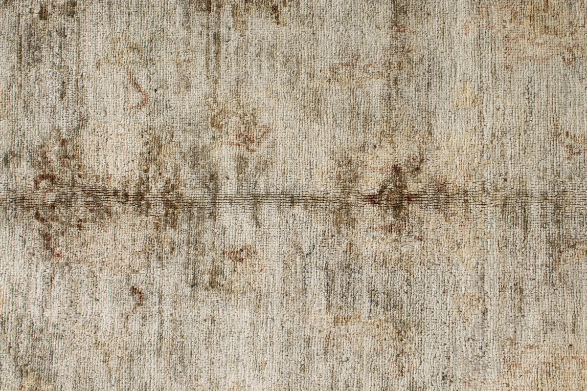 5x7 Gray and Brown Persian Rug