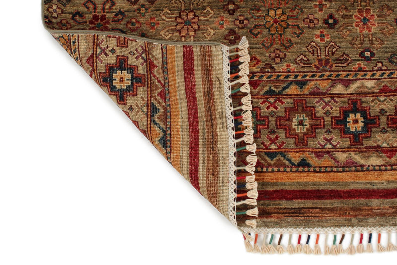 6x8 Multicolor and Brown Tribal Rug