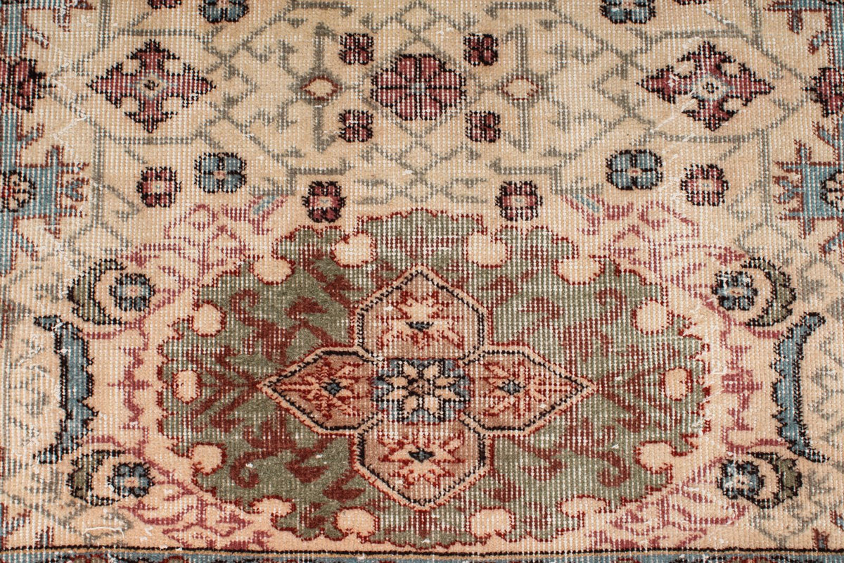 6x9 Ivory and Pink Modern Contemporary Rug
