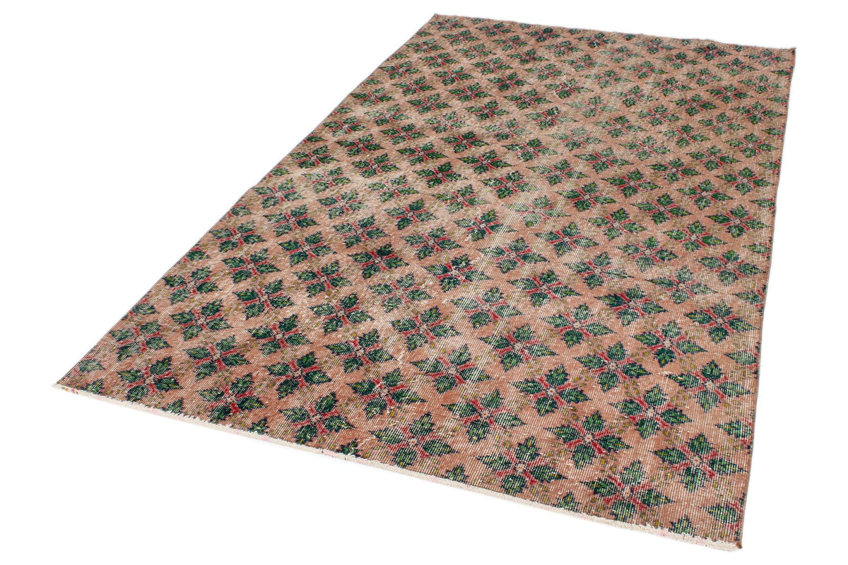 5x8 Ivory and Multicolor Turkish Anatolian Rug