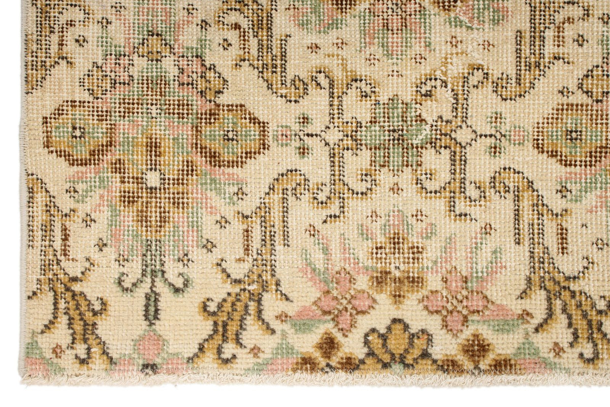 4x7 Ivory and Multicolor Turkish Anatolian Rug