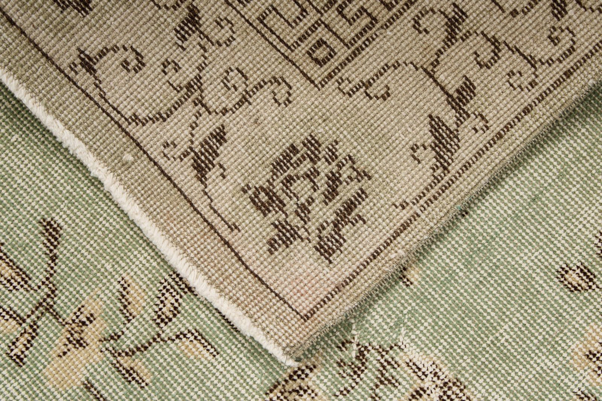 4x7 Green and Ivory Modern Contemporary Rug