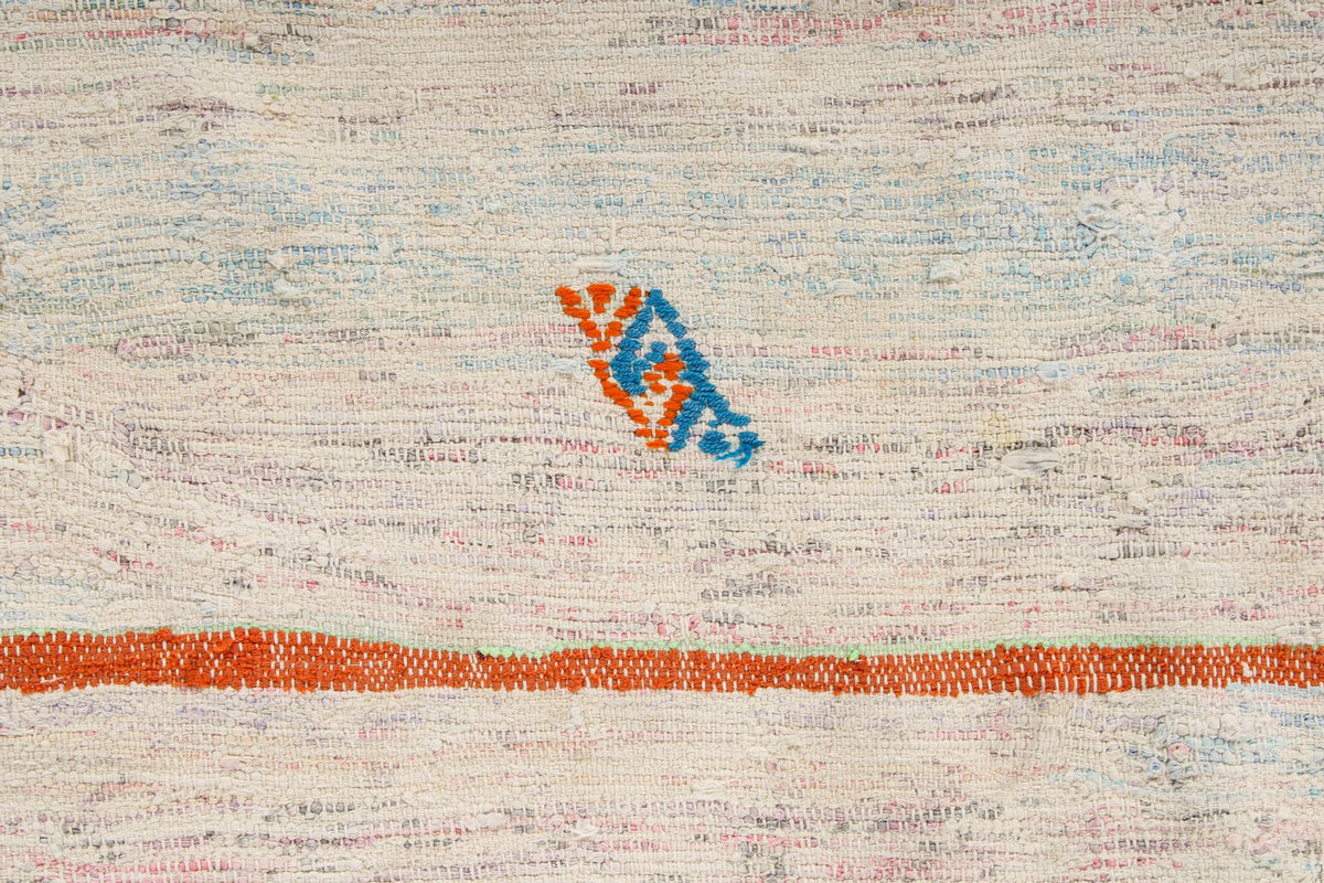 5x8 White and Multicolor Turkish Tribal Rug
