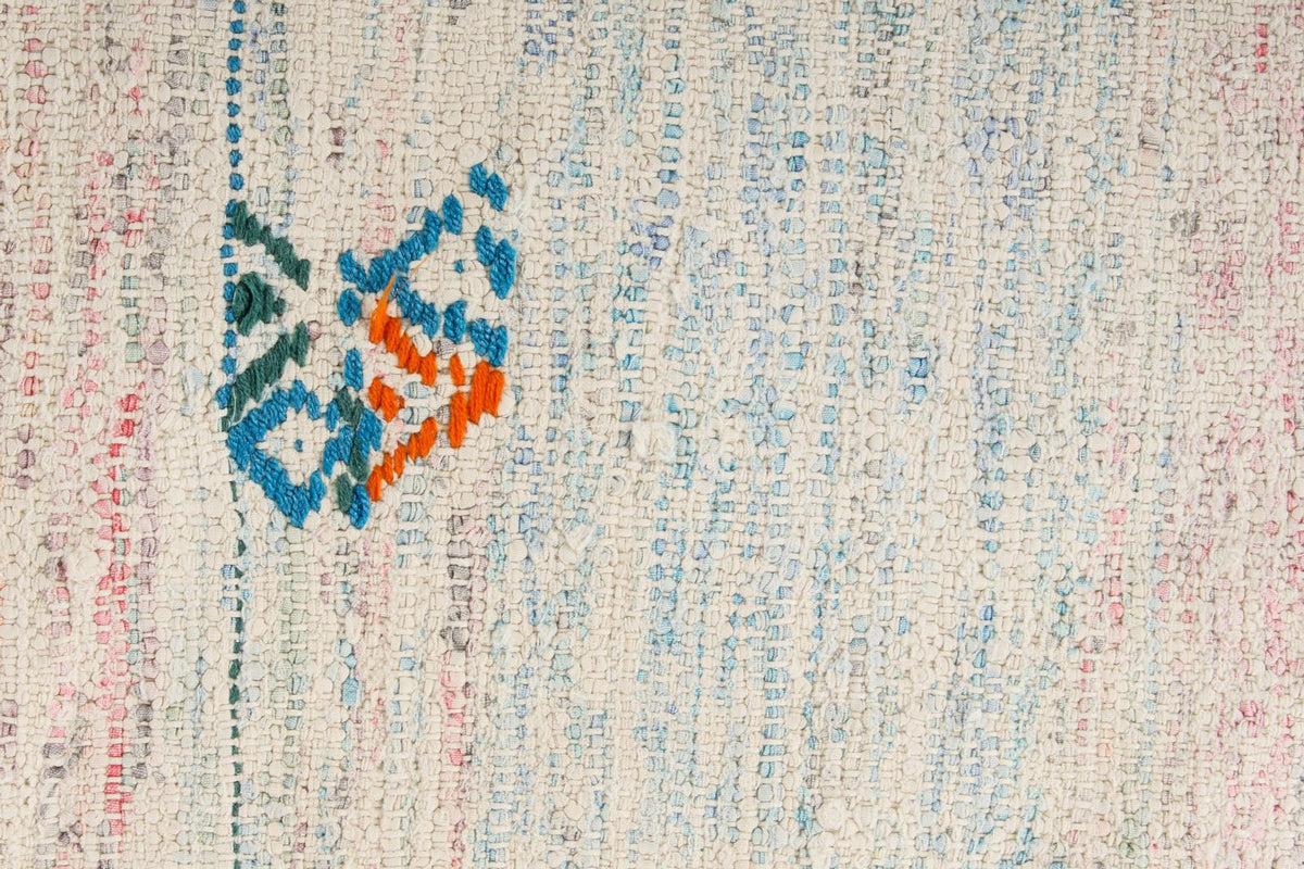 5x8 White and Multicolor Turkish Tribal Rug