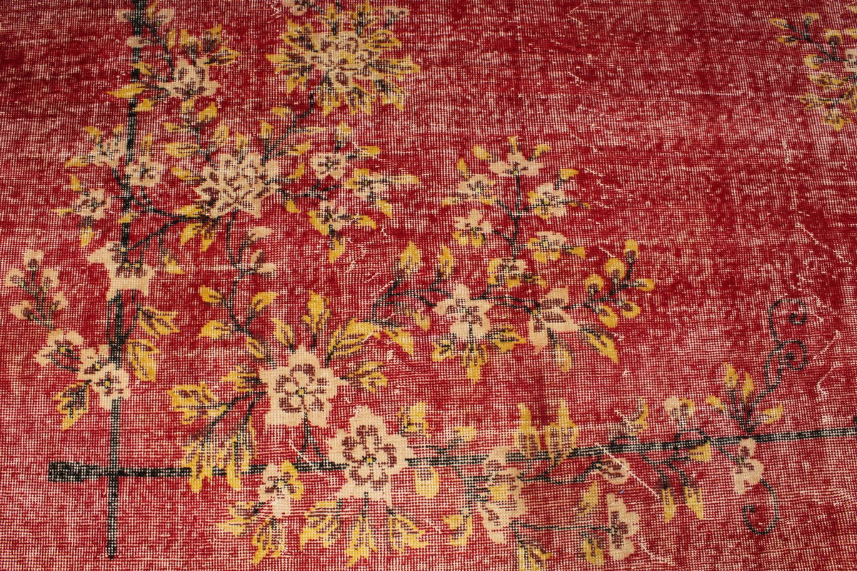 7x10 Red and Yellow Modern Contemporary Rug