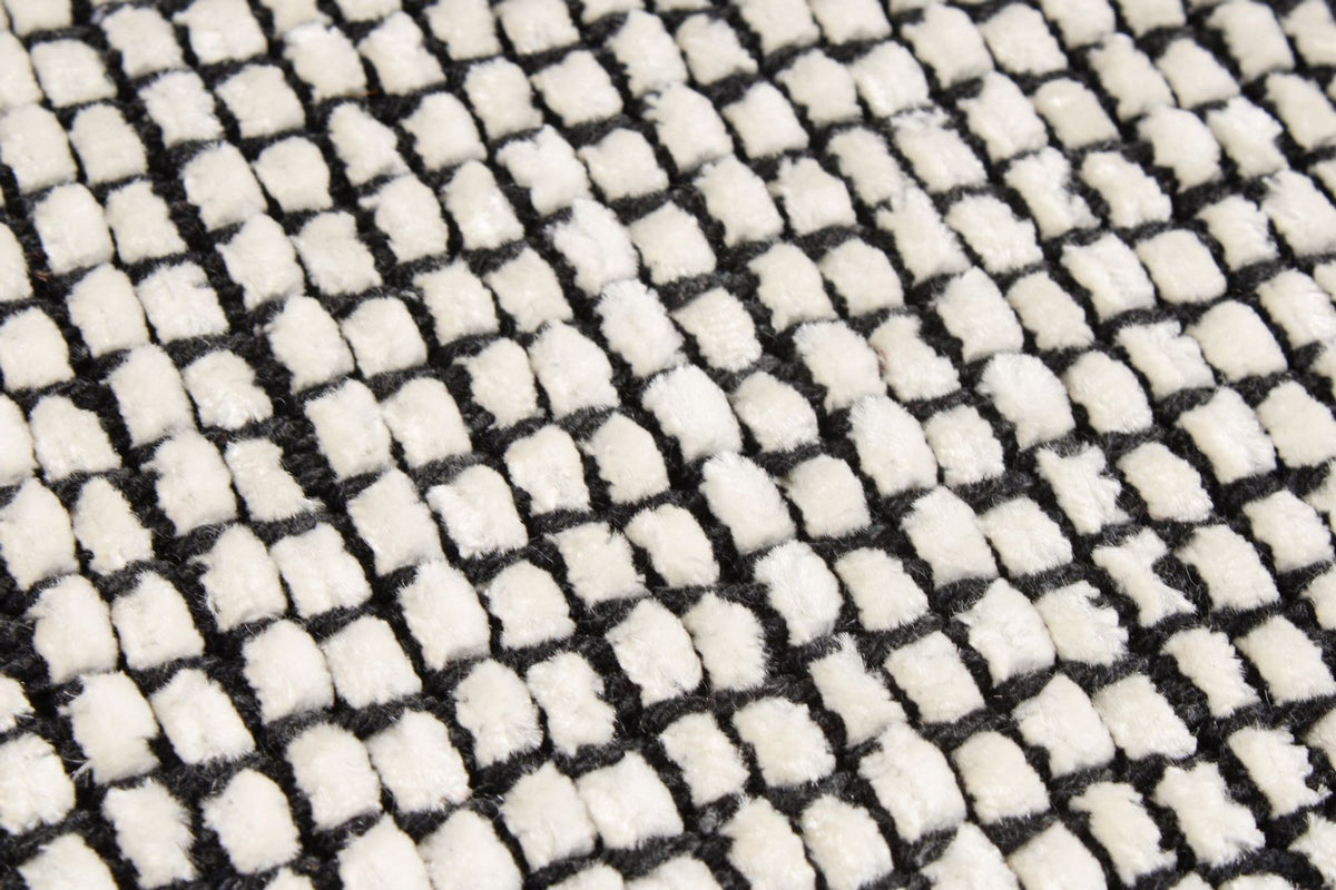6x9 White and White Modern Contemporary Rug