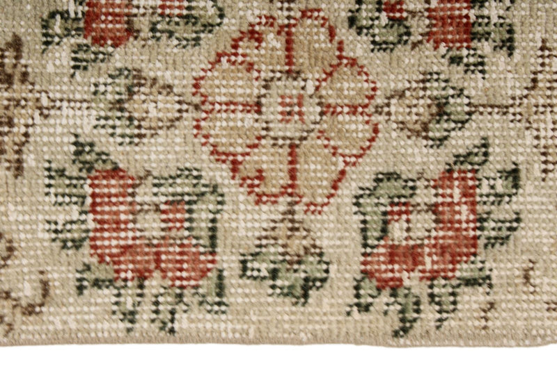 5x8 Ivory and Rose Turkish Anatolian Rug