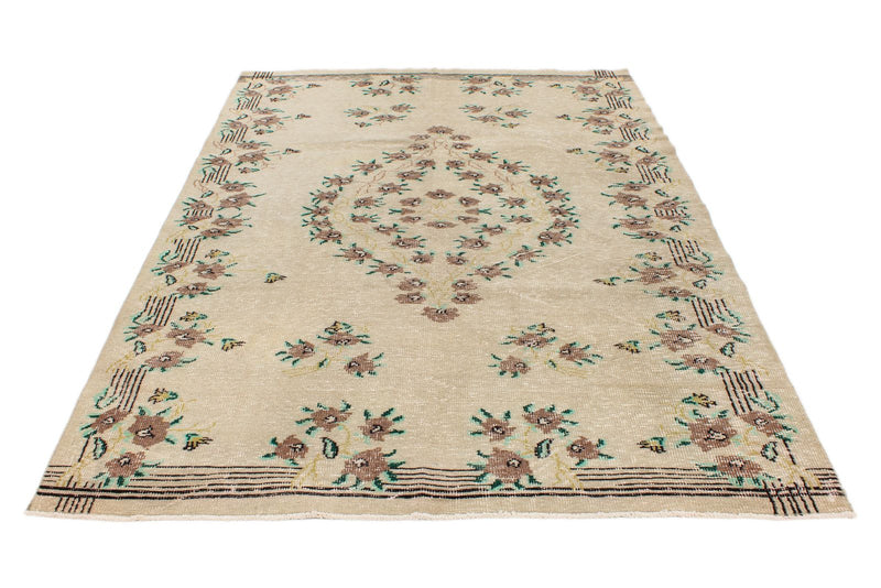 6x9 Ivory and Multicolor Turkish Anatolian Rug