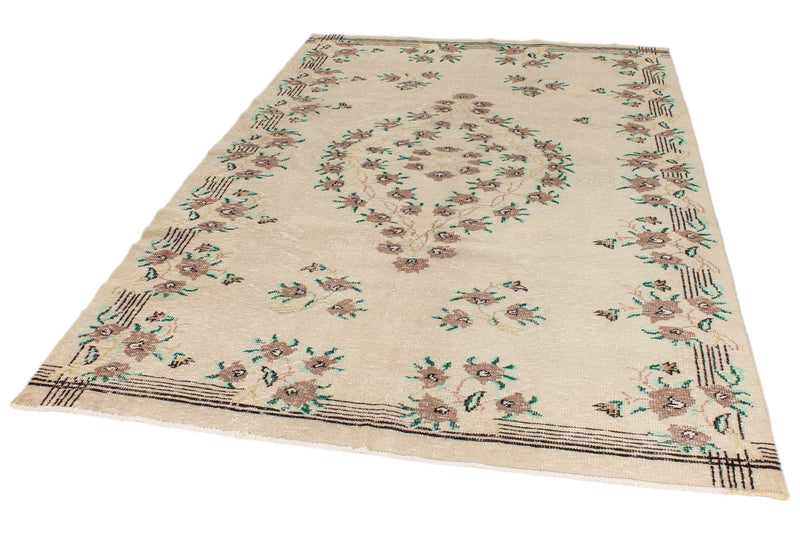 6x9 Ivory and Multicolor Turkish Anatolian Rug