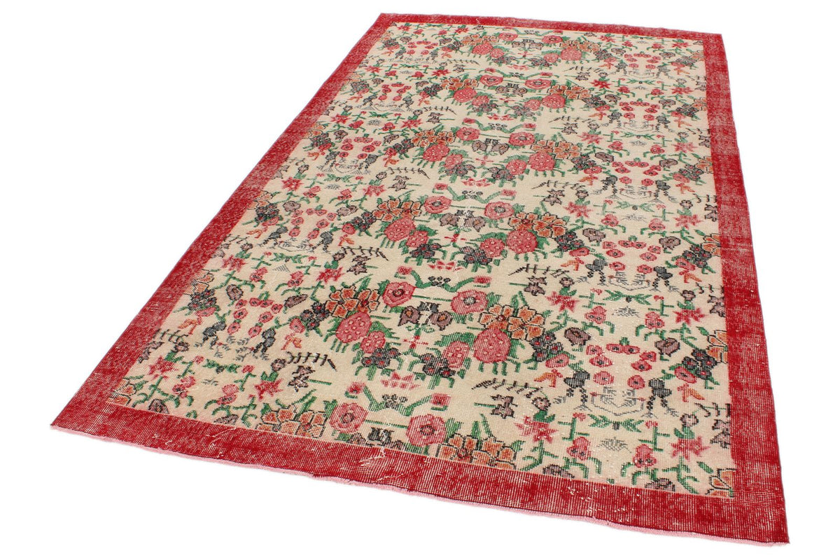 5x9 Ivory and Red Anatolian Turkish Tribal Rug