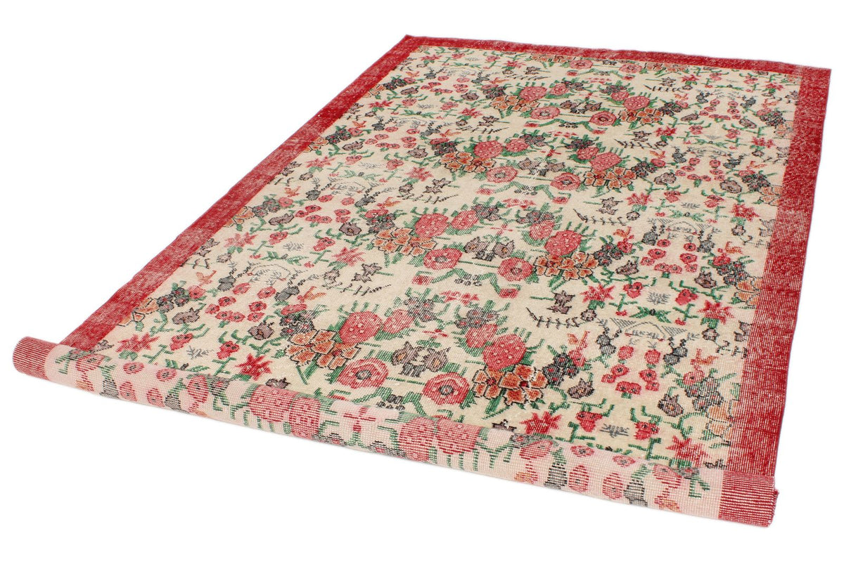 5x9 Ivory and Red Anatolian Turkish Tribal Rug