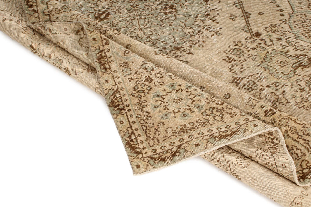 5x9 Ivory and Beige Anatolian Turkish Tribal Rug