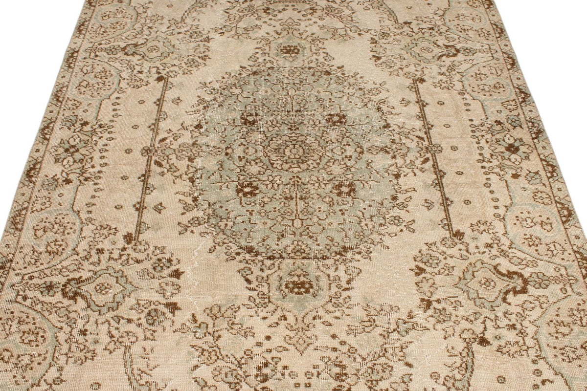 5x9 Ivory and Beige Anatolian Turkish Tribal Rug
