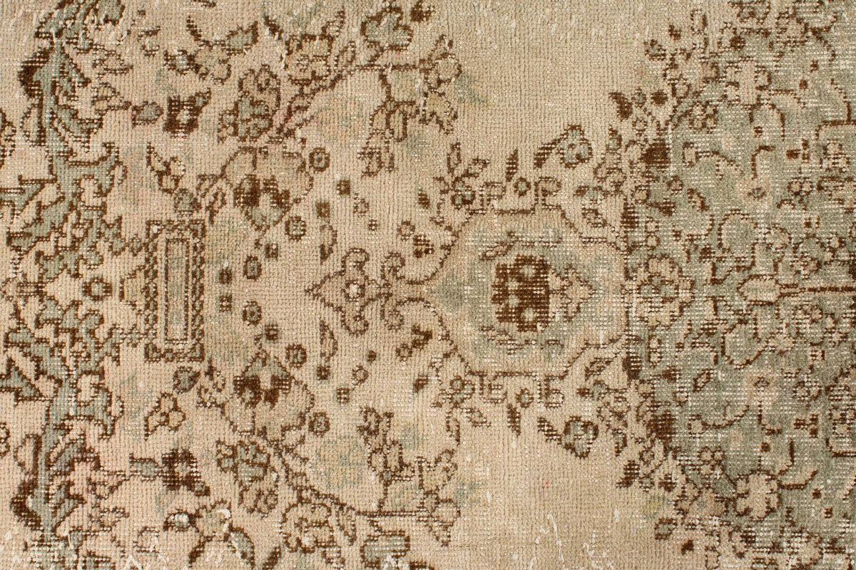 5x9 Ivory and Beige Anatolian Turkish Tribal Rug