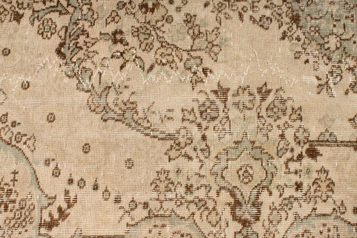 5x9 Ivory and Beige Anatolian Turkish Tribal Rug