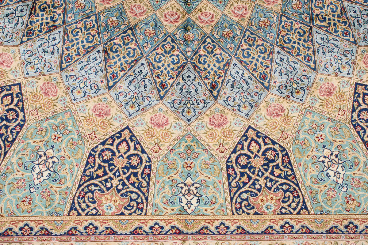 6x9 Light Blue and Ivory Turkish Silk Rug