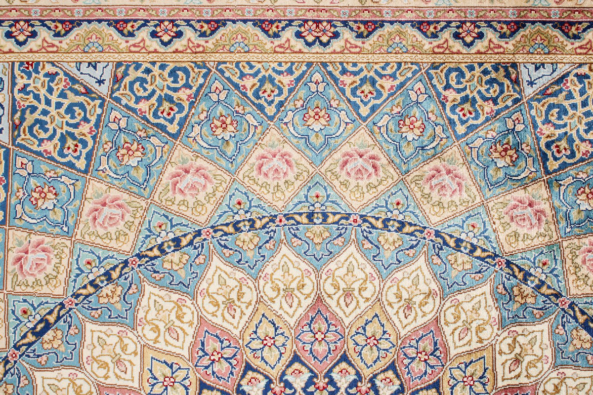 6x9 Light Blue and Ivory Turkish Silk Rug