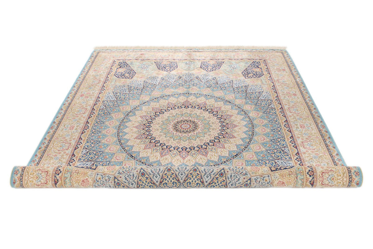 6x9 Light Blue and Ivory Turkish Silk Rug