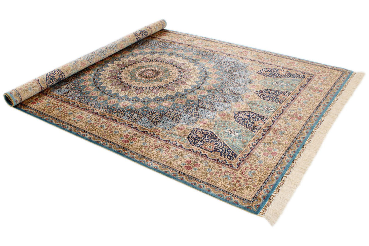6x9 Light Blue and Ivory Turkish Silk Rug