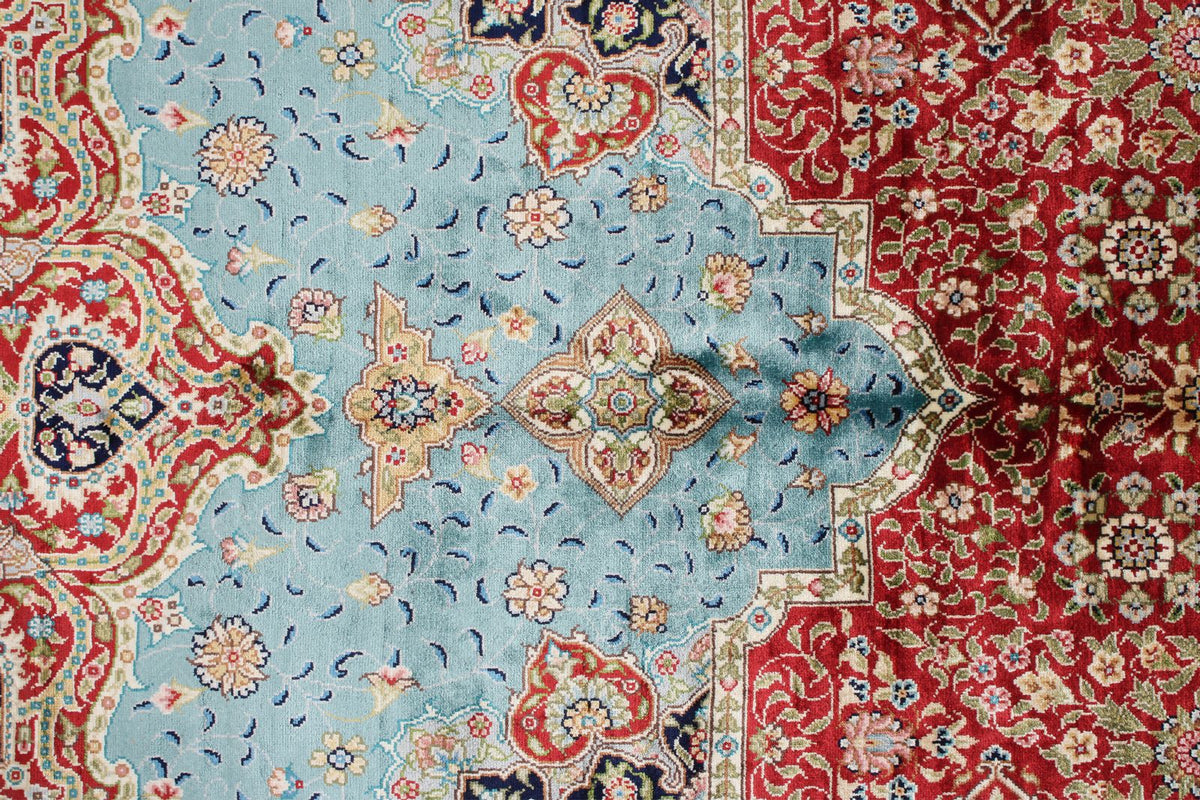 6x9 Red and Navy Turkish Silk Rug