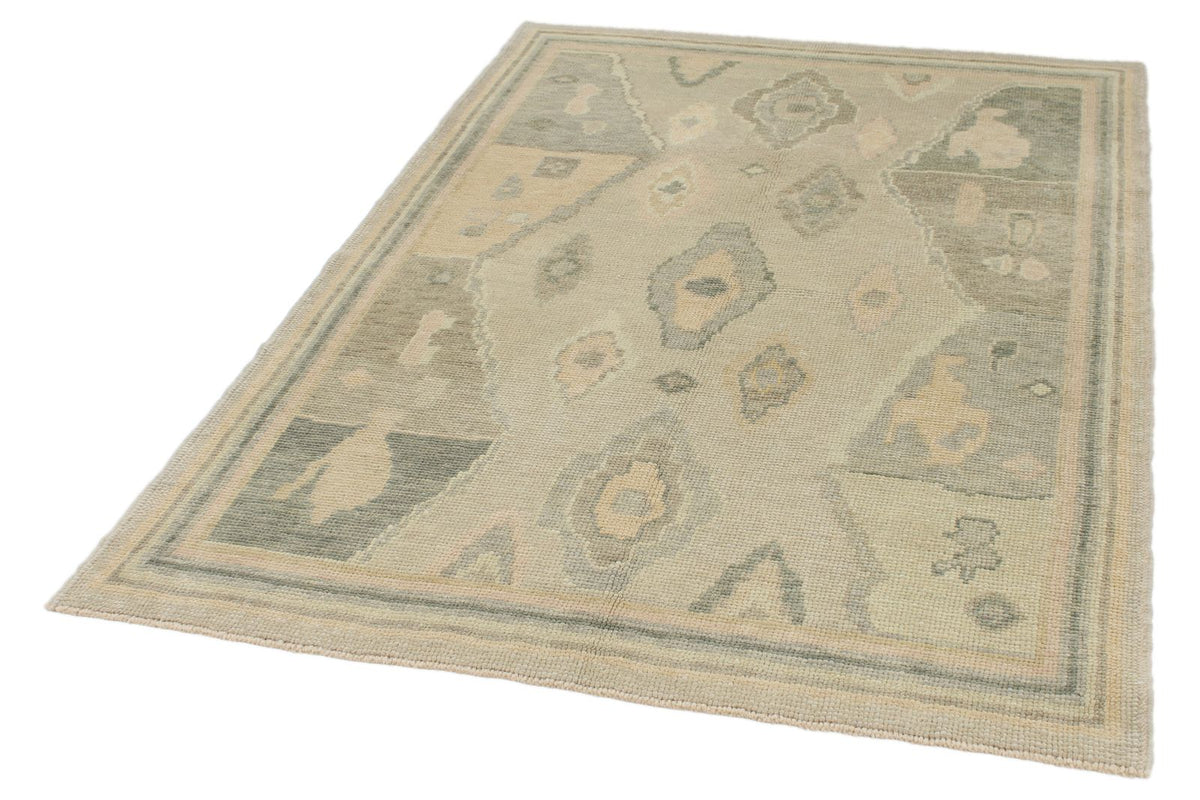 4x7 Ivory and Multicolor Turkish Oushak Rug