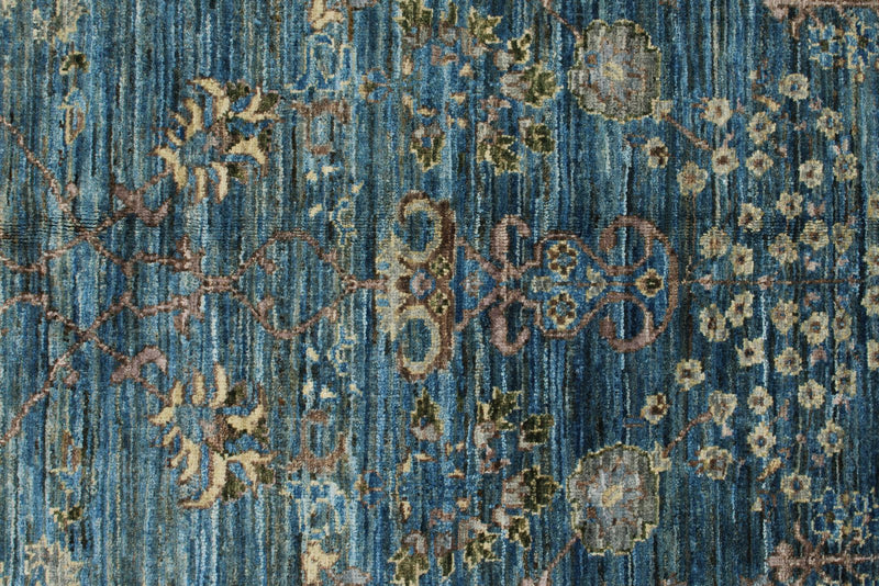 8x9 Navy and Blue Traditional Rug