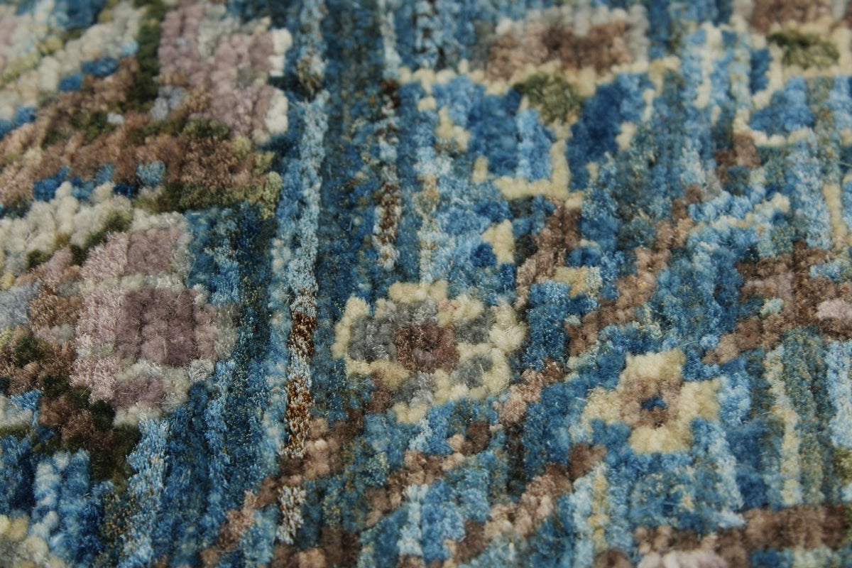 8x9 Navy and Blue Traditional Rug