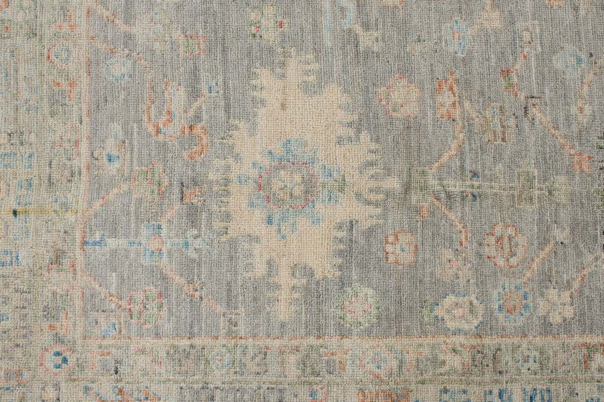 8x10 Gray and Ivory Turkish Oushak Rug