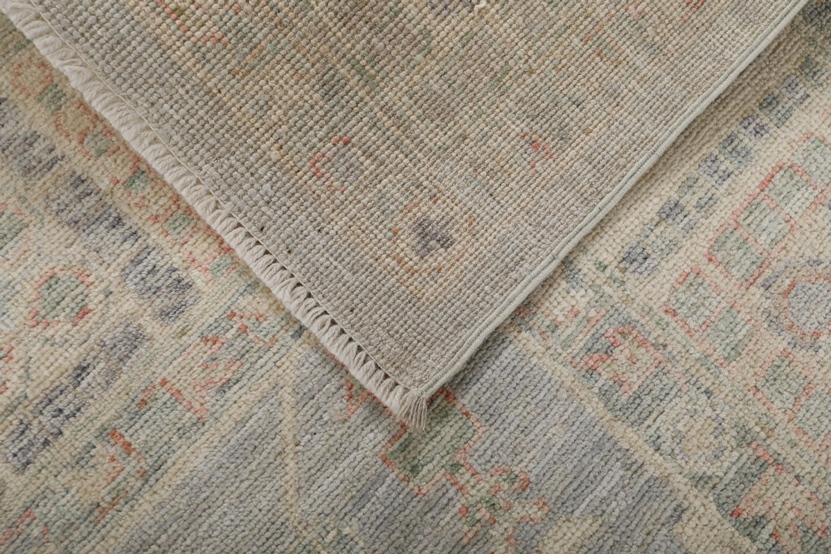 8x10 Beige and Ivory Turkish Oushak Rug