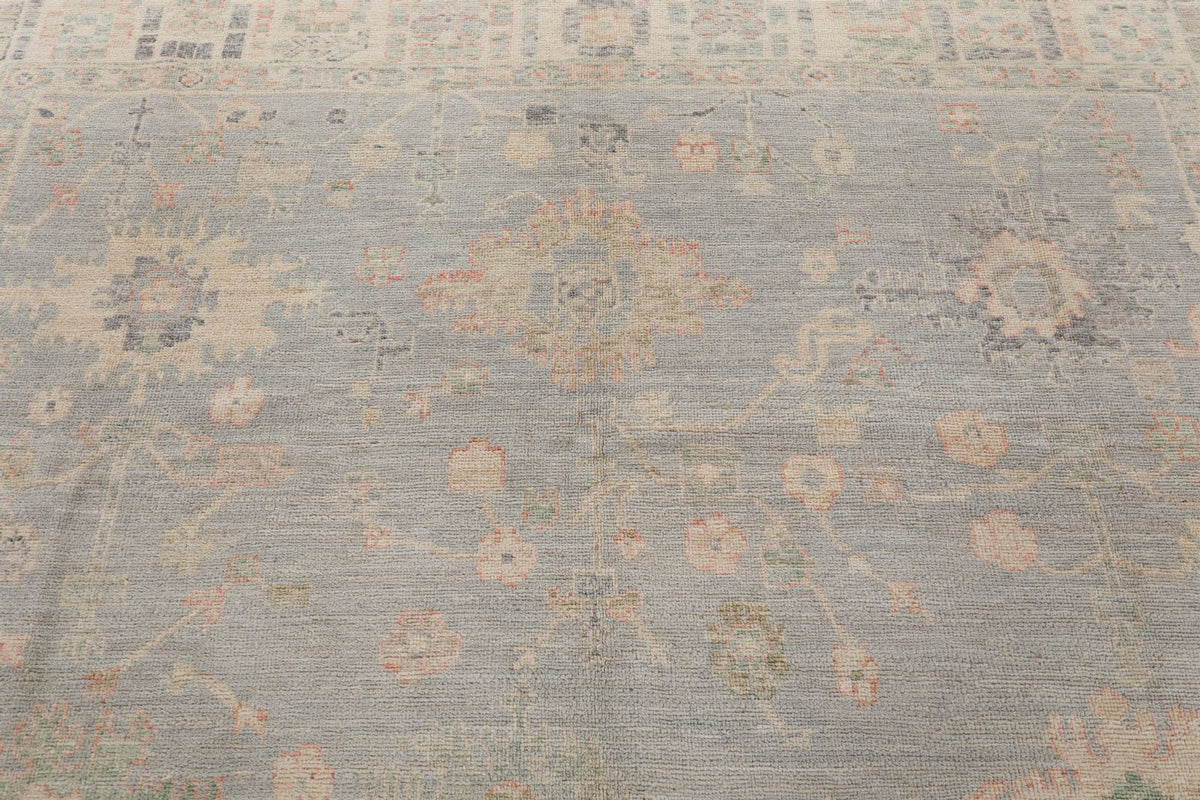 8x10 Beige and Ivory Turkish Oushak Rug