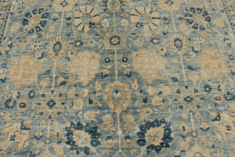 9x12 Light Blue and Beige Traditional Rug