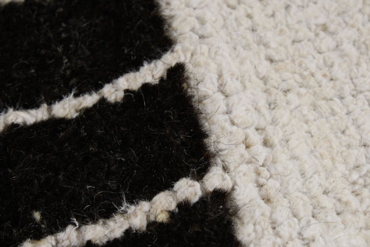 9x13 Black and Beige Modern Contemporary Rug