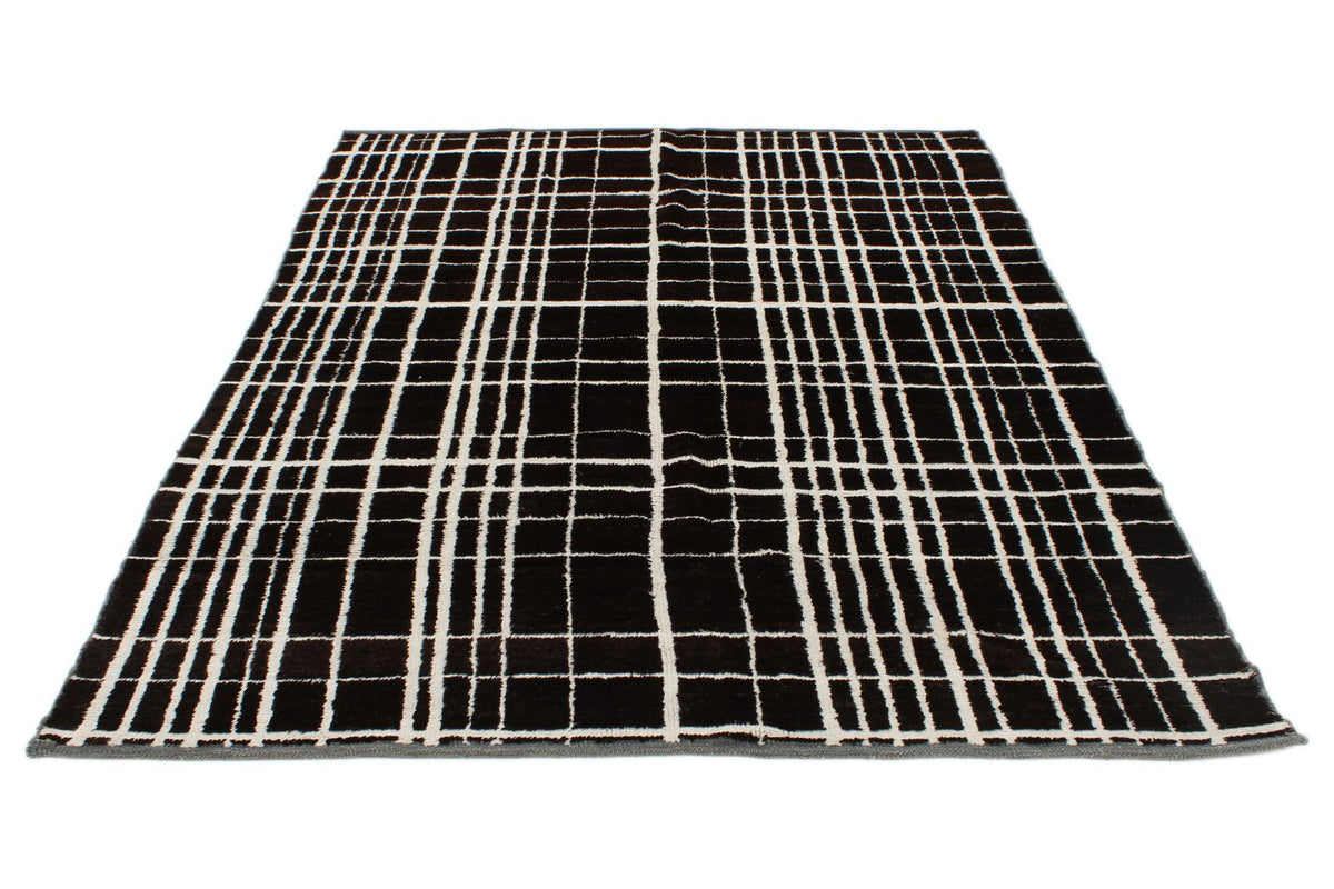 6x8 Beige and White Turkish Tribal Rug