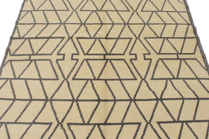 5x7 Beige and Gray Turkish Tribal Rug