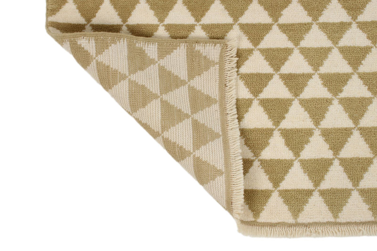 5x7 Ivory and Camel Turkish Tribal Rug