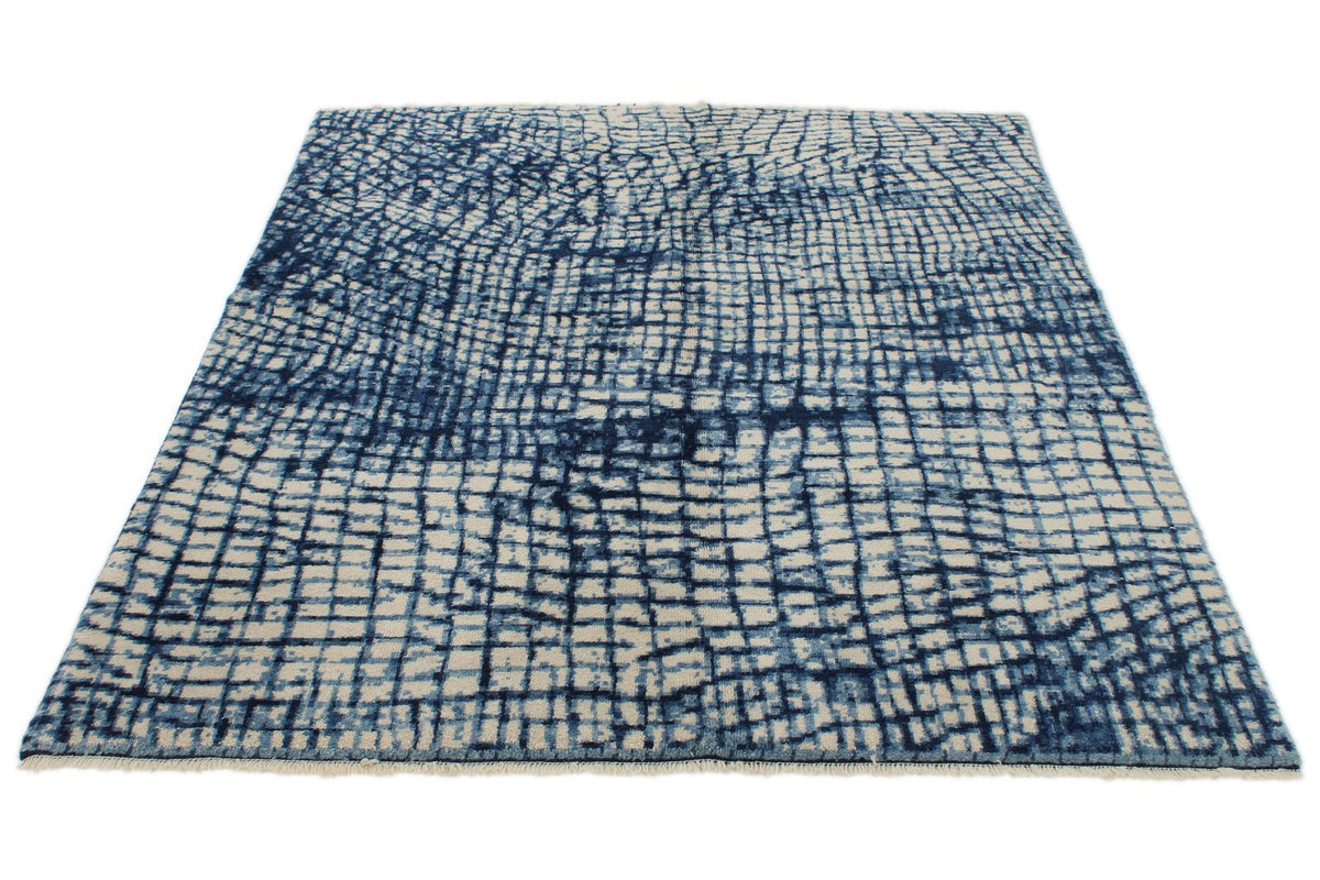 5x7 Ivory and Navy Turkish Tribal Rug