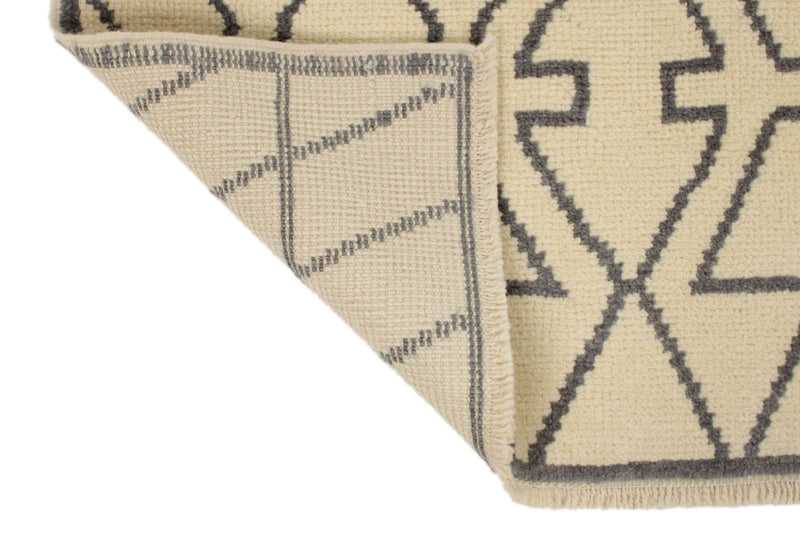 5x6 Ivory and Gray Turkish Tribal Rug