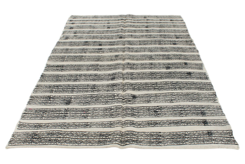 6x9 Ivory and Black Turkish Tribal Rug
