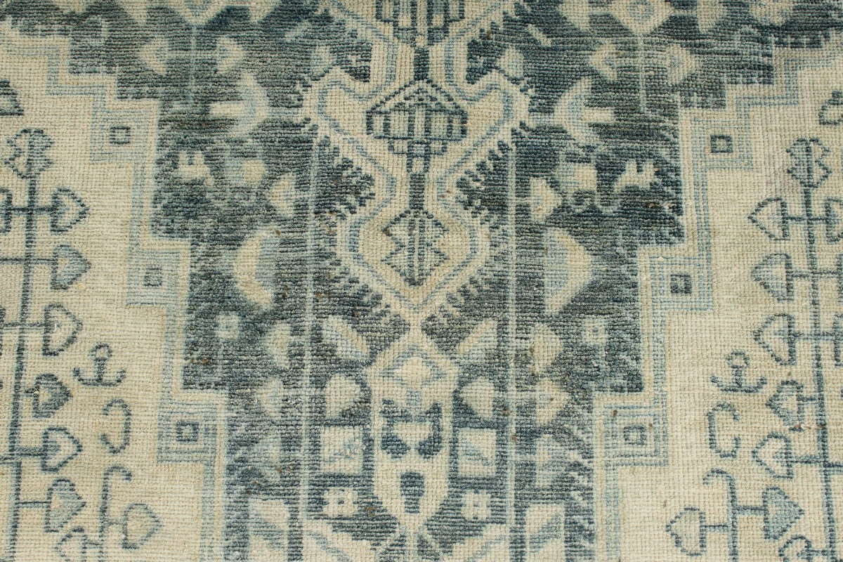 4x7 Gray and Ivory Persian Rug
