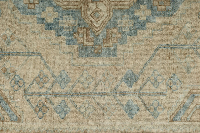 5x8 Ivory and Light Blue Persian Rug