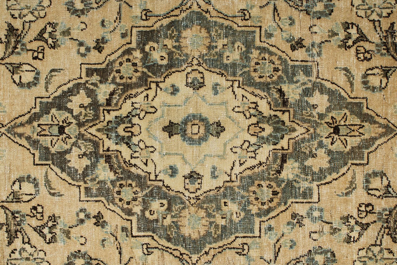 4x7 Beige and Gray Persian Rugs