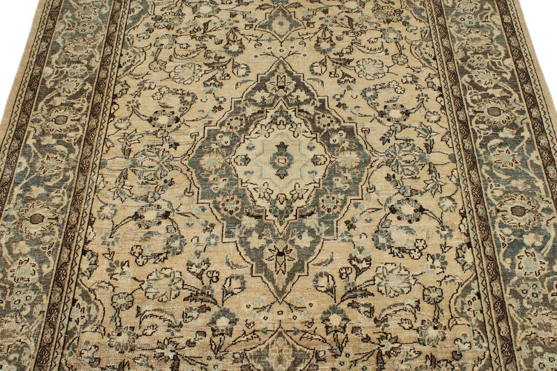 4x7 Beige and Gray Persian Rugs