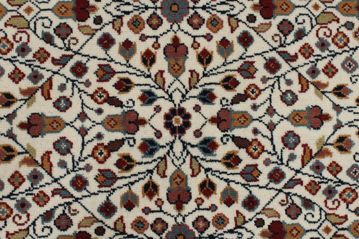 4x6 Ivory and Black Turkish Traditional Rug
