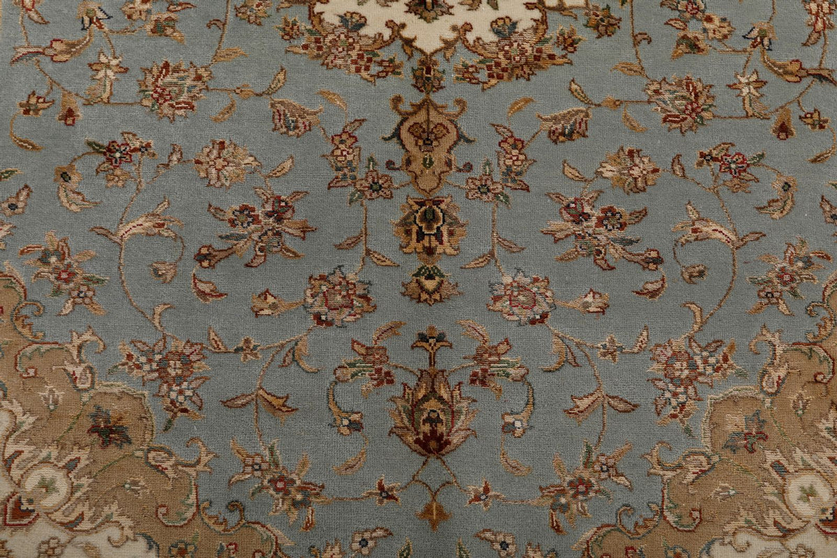 4x6 Gray and Ivory Turkish Tribal Rug