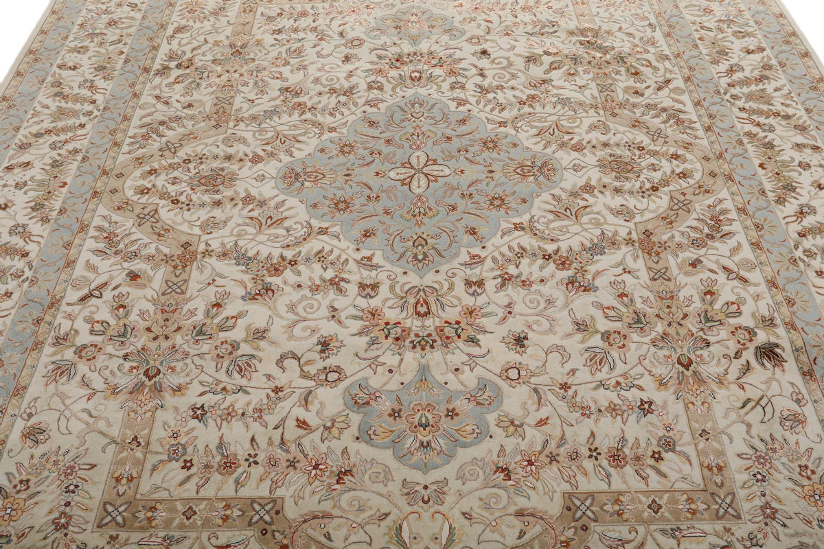 8x10 Ivory and Gray Turkish Tribal Rug