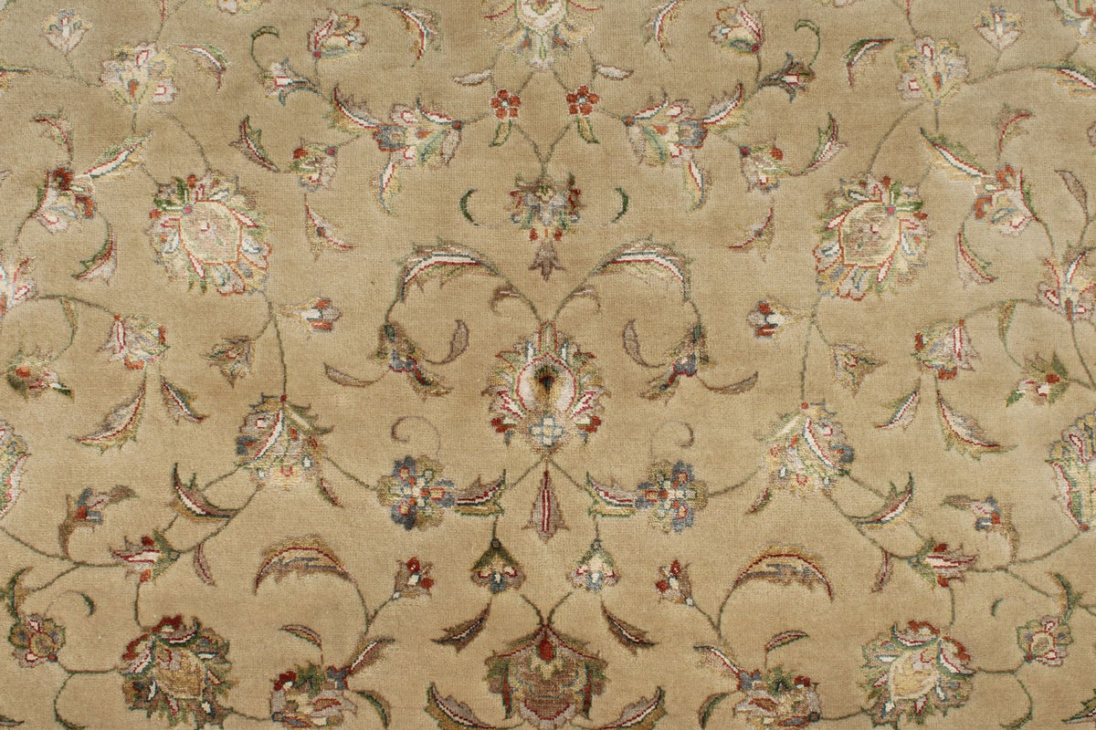 6x8 Ivory and Burgundy Turkish Tribal Rug