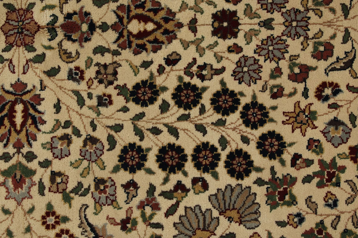 4x6 Ivory and Burgundy Turkish Traditional Rug