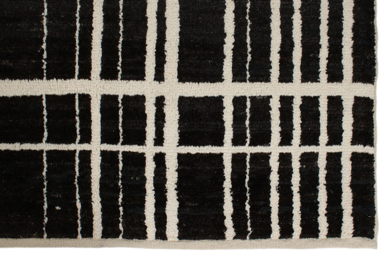 8x12 Black and White Modern Contemporary Rug