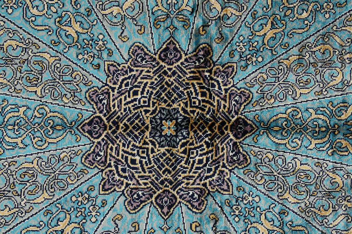 5x7 Navy and Blue Turkish Silk Rug